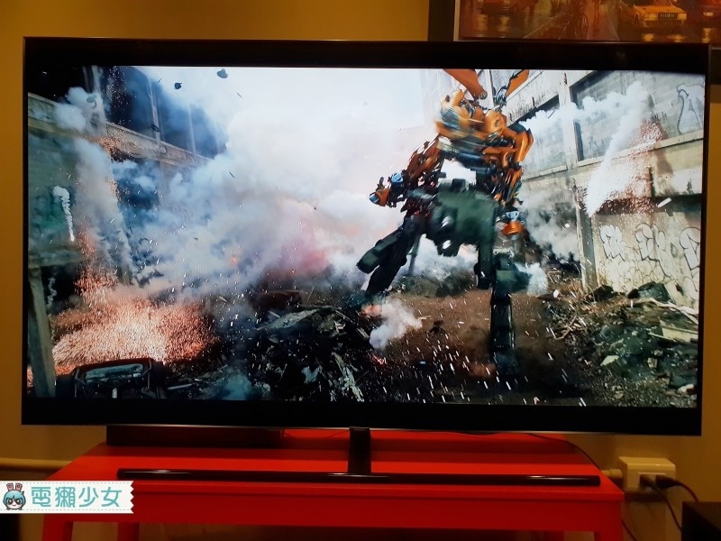 在三星2018 Q9F QLED TV上觀賞影片 2 在三星2018 Q9F QLED TV上觀賞影片 2