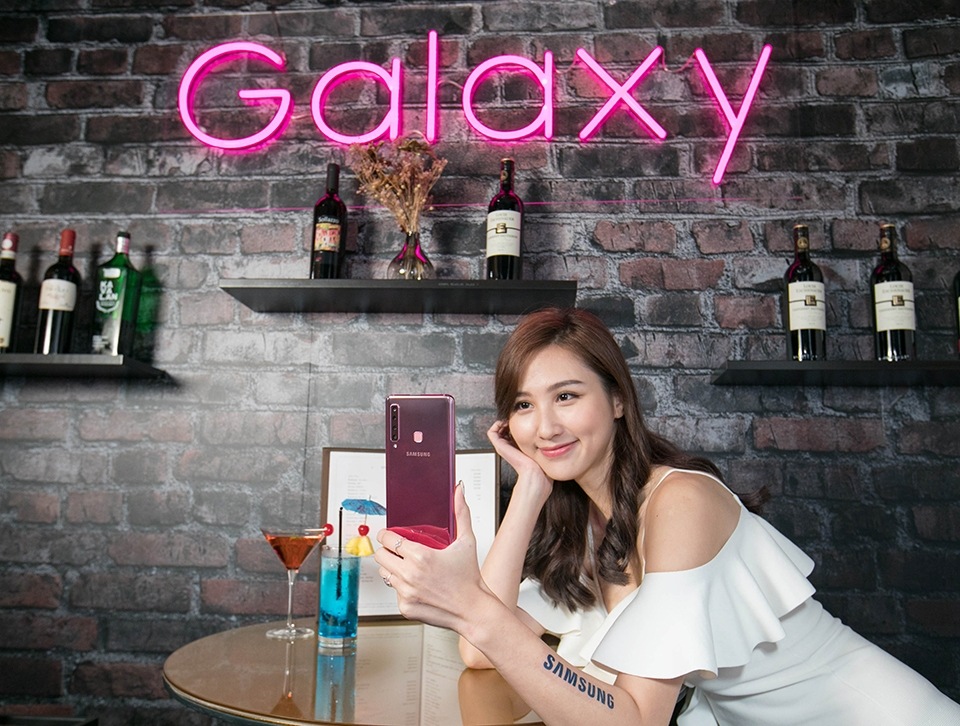 Galaxy A9樂活當下 捕捉並分享眼前所見 Galaxy A9樂活當下 捕捉並分享眼前所見