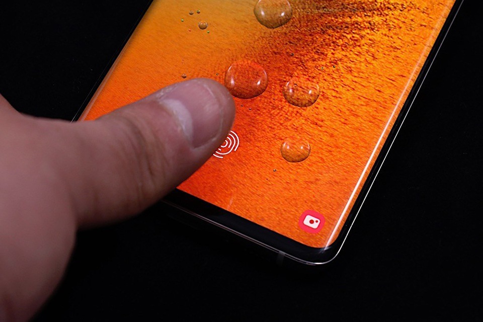 Samsung Galaxy S10+ 開箱動手玩 十年磨一劍超強旗艦機 Samsung Galaxy S10+ 開箱動手玩 十年磨一劍超強旗艦機