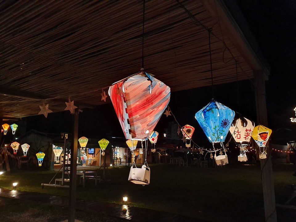 鐵花村是我很喜歡夜間取景的地方 鐵花村是我很喜歡夜間取景的地方