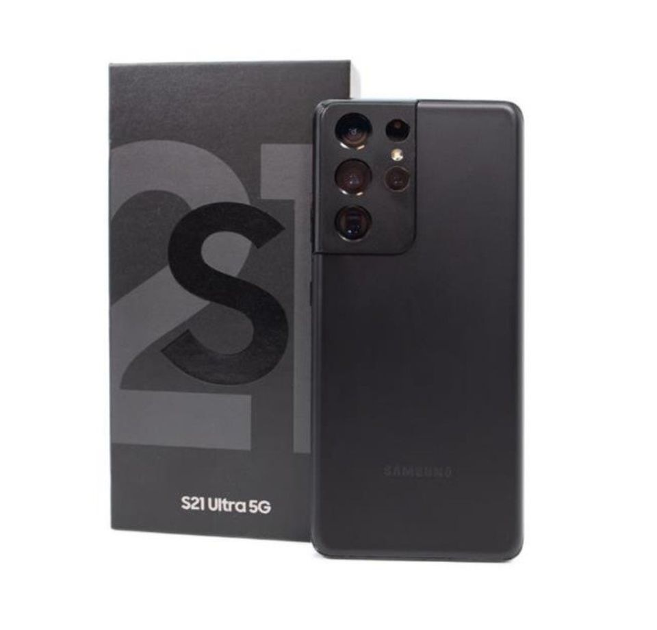 這一次Galaxy S21 Ultra 5G 有黑銀兩種配色,阿輝這一次和大家開箱的是黑色版本,Galaxy S21 Ultra 5G 機身採用了AG霧面處理工藝的康寧強化玻璃,有質感的同時也不容易沾染指紋。 這一次Galaxy S21 Ultra 5G 有黑銀兩種配色,阿輝這一次和大家開箱的是黑色版本,Galaxy S21 Ultra 5G 機身採用了AG霧面處理工藝的康寧強化玻璃,有質感的同時也不容易沾染指紋。