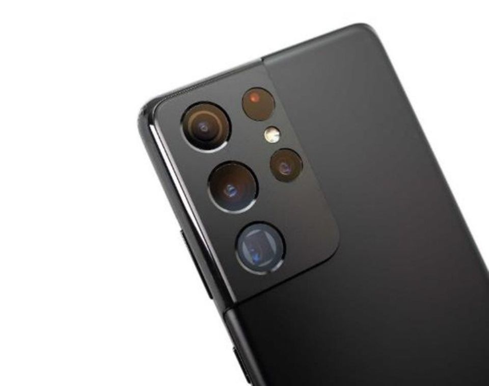 Galaxy S21 Ultra 5G在內建相機程式中新增了專業錄影模式(可以在相機模式的更多中找到並新增到常用模式中),除了過去就有的8K影片錄製、4K60 fps影片、慢動作超級慢動作等功能都持續提供外,專業錄影模式提供了更多手動調整選項,不論變焦對焦白平衡或是快門時間,都可以讓拍攝者自行調整甚至控制速度,讓拍攝者完全解放可以依照自己的想法拍出專業影片。 Galaxy S21 Ultra 5G在內建相機程式中新增了專業錄影模式(可以在相機模式的更多中找到並新增到常用模式中),除了過去就有的8K影片錄製、4K60 fps影片、慢動作超級慢動作等功能都持續提供外,專業錄影模式提供了更多手動調整選項,不論變焦對焦白平衡或是快門時間,都可以讓拍攝者自行調整甚至控制速度,讓拍攝者完全解放可以依照自己的想法拍出專業影片。