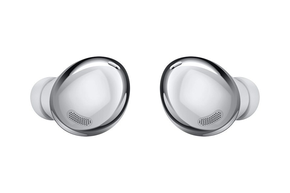 除了具備主動 ANC 降噪與環境音模式,Galaxy Buds Pro 這一次非常特別而且好用的就是具備語音偵測功能,也就是 Galaxy Buds Pro 只要偵測到使用者開始有說話,就會自動停止降噪與開啟環境音模式並降低背景音樂,讓使用者無需拿下耳機也可以清楚對話,非常直覺好用。 除了具備主動 ANC 降噪與環境音模式,Galaxy Buds Pro 這一次非常特別而且好用的就是具備語音偵測功能,也就是 Galaxy Buds Pro 只要偵測到使用者開始有說話,就會自動停止降噪與開啟環境音模式並降低背景音樂,讓使用者無需拿下耳機也可以清楚對話,非常直覺好用。