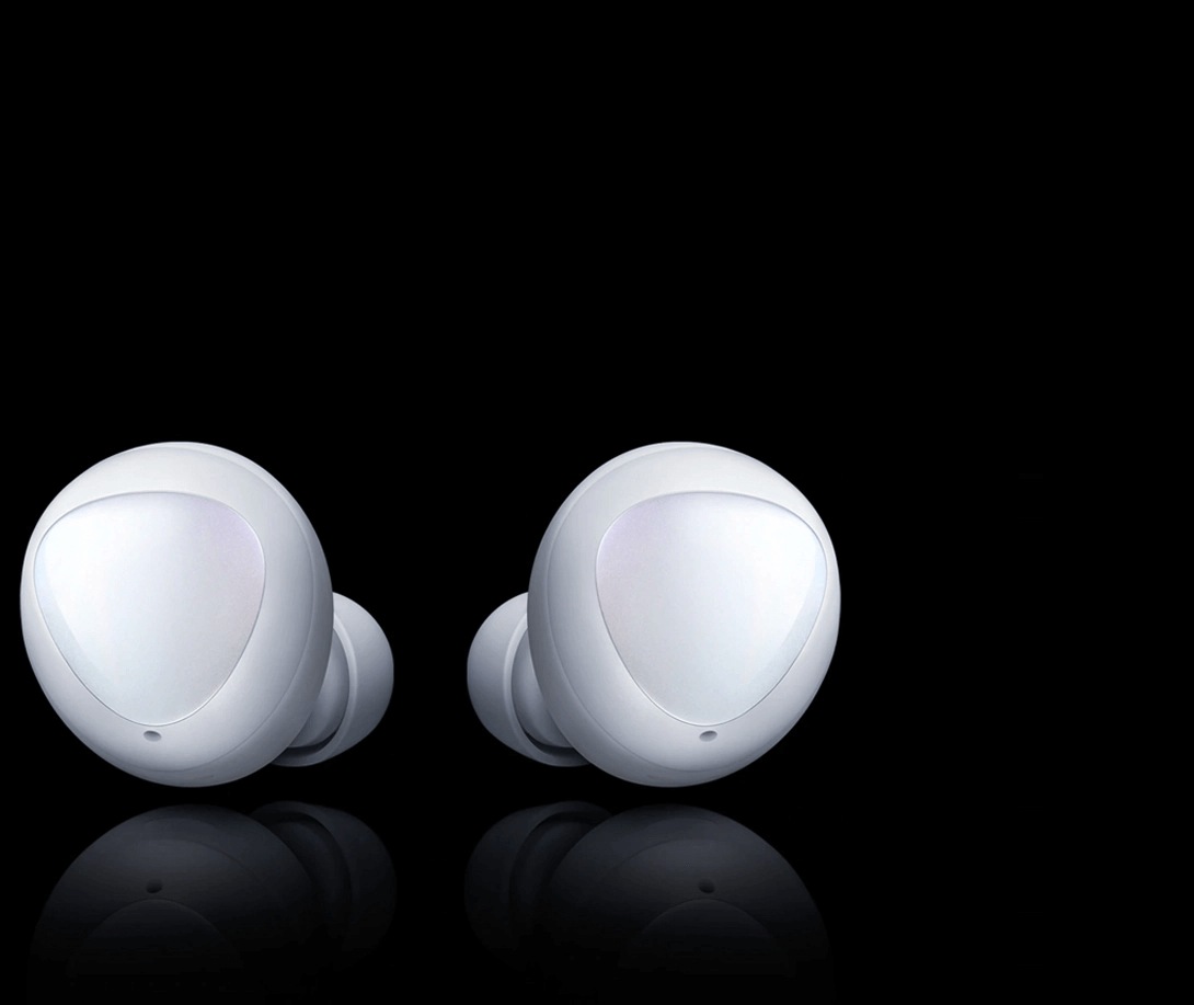 Samsung Galaxy Buds in white