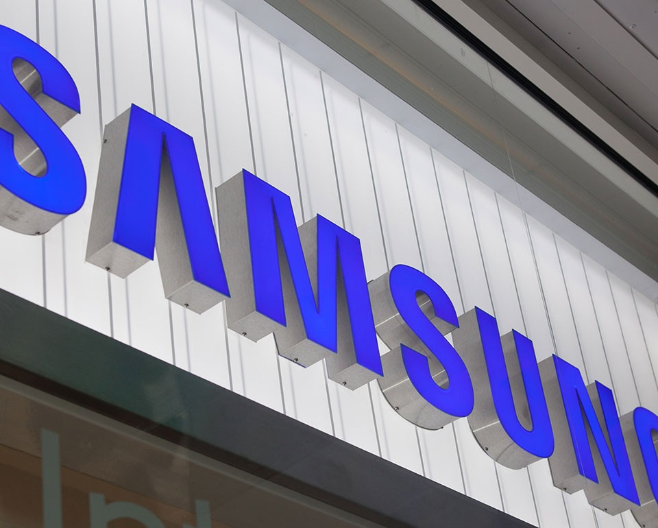 nearest samsung galaxy store