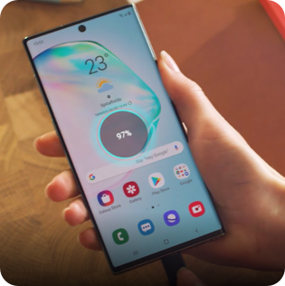 Our battery ensures your Galaxy Note10+ keeps up with your day. Charge other compatible devices with Wireless PowerShare.