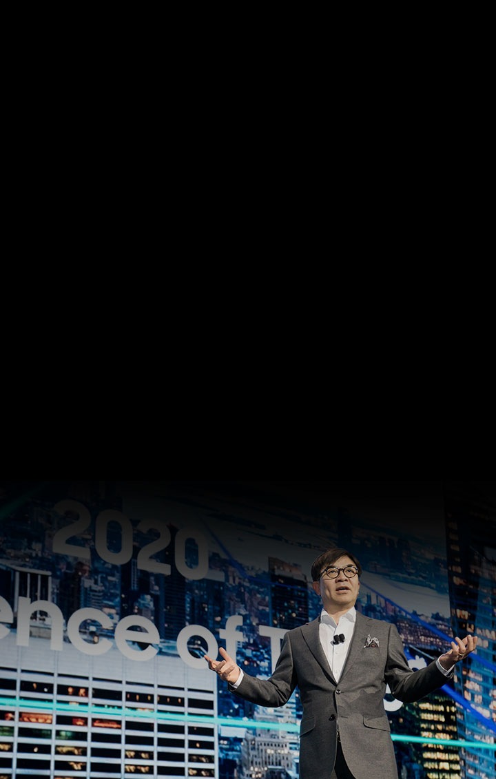 HS Kim, President and CEO of Samsung Electronics, speaks at the Samsung Press Conference at CES 2019.