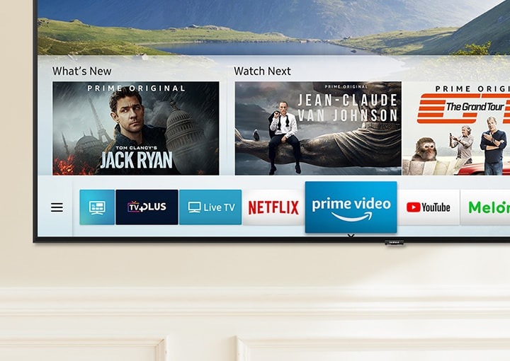 Netflix, Amazon Prime Video, YouTube와 같은 다양한 앱을 제공하는 스마트 허브 화면입니다.