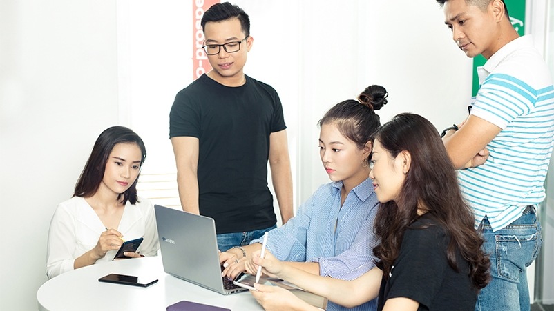 Hình ảnh đại diện nghề nghiệp cho Samsung Electronics
