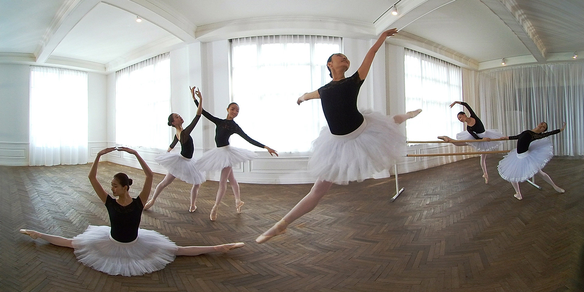 360 degree image of a ballet session