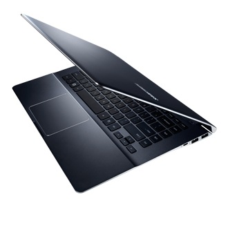 NT900X4C 블랙 앞면 왼쪽 45도 위 30도 30도 열림