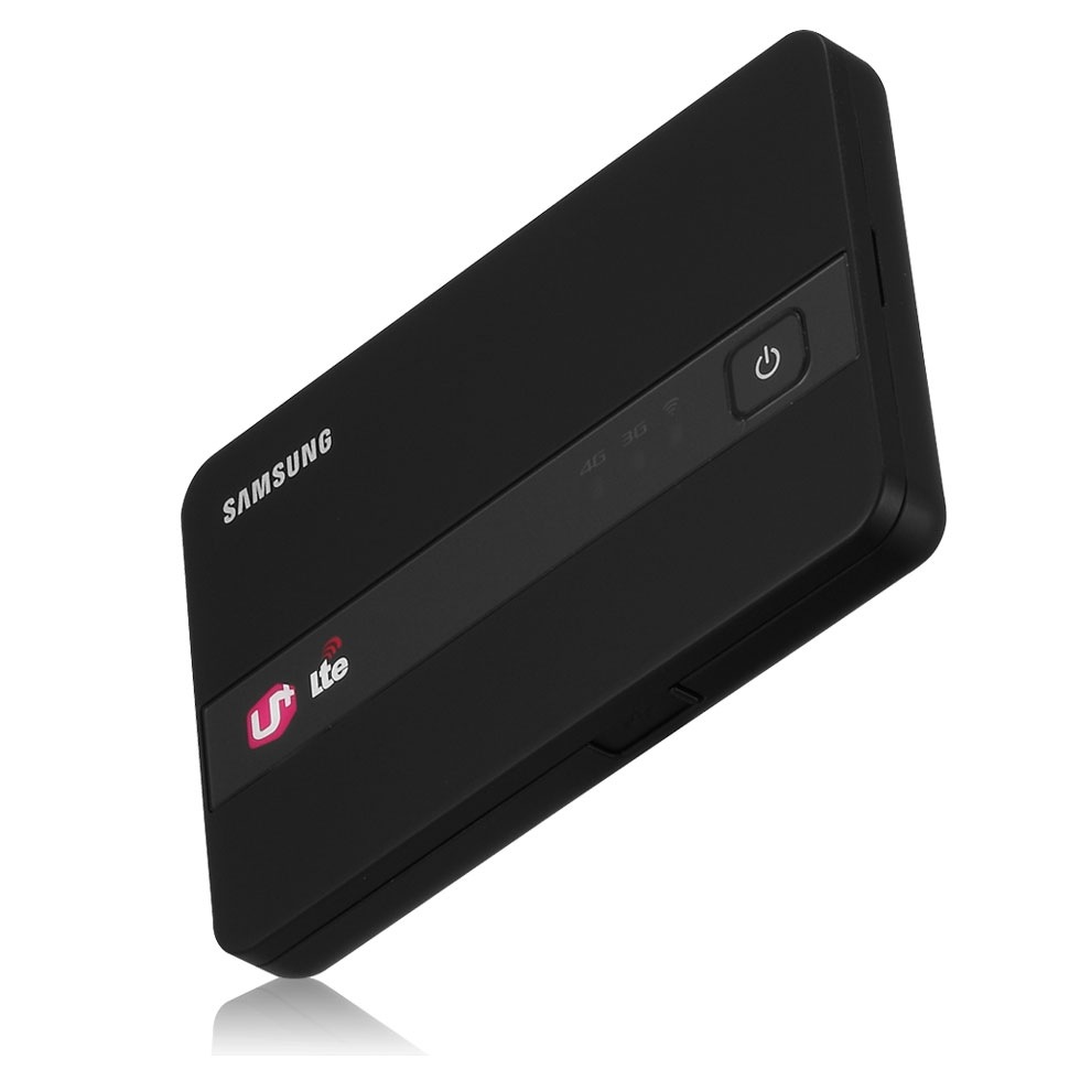 SHV-E100L 7 블랙 앞면 왼쪽 30도 오른쪽 뒤 30도 역동적 