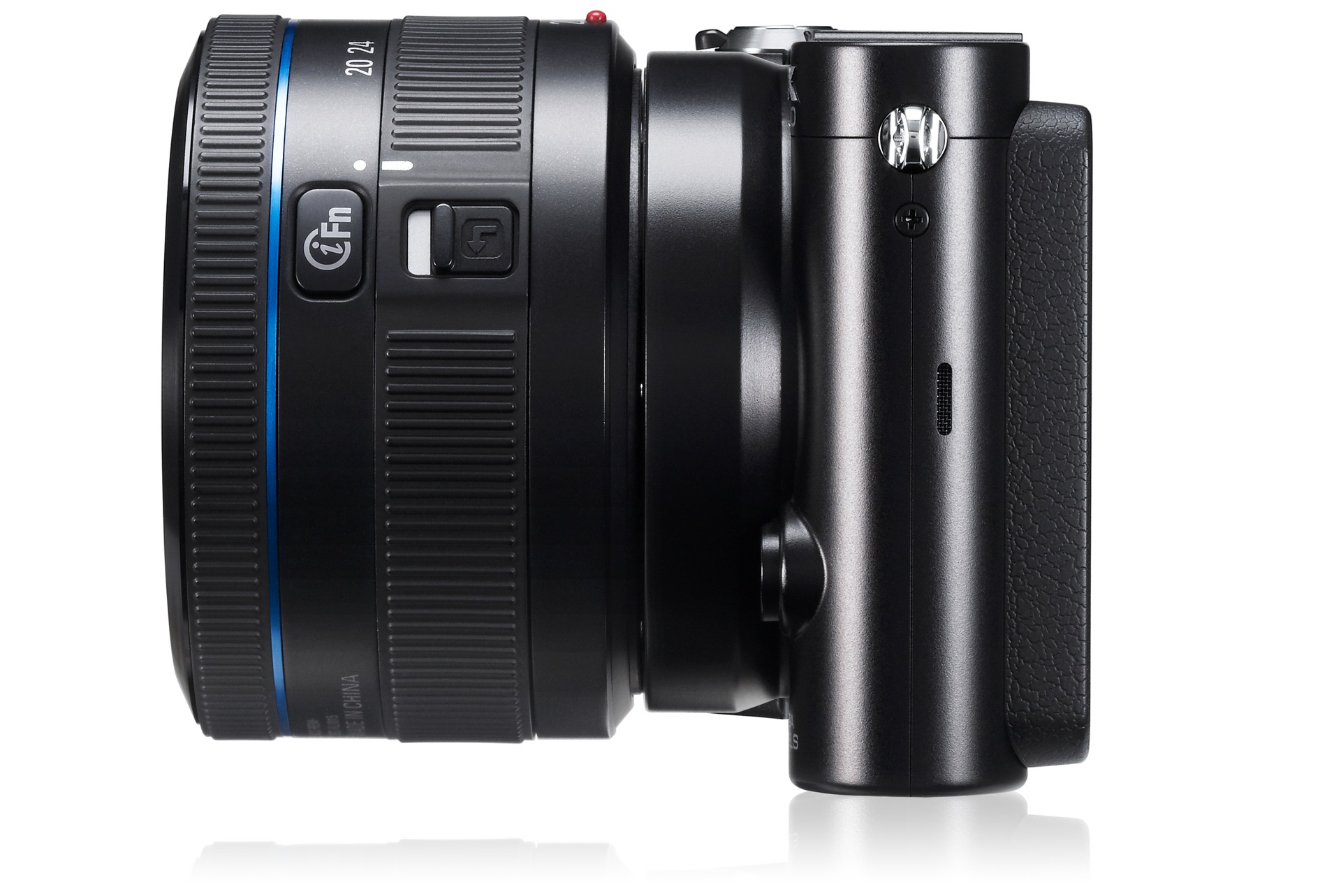 NX1000 4 Dynamic Black