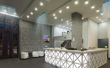 Una bienvenida c&aacute;lida en su hotel