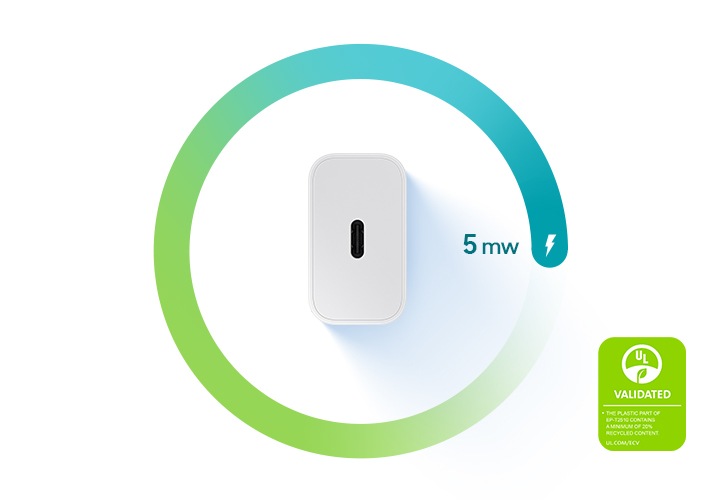 충전기의 케이블 연결 부분을 위에서 내려본 이미지 주변에 초록색과 파란 색상의 원이 그려져 있으며, 원안에 5mw가 적혀있는 이미지가 보여집니다. 오른쪽 하단에는 VALIDATED의 아이콘과 설명이 보여집니다.