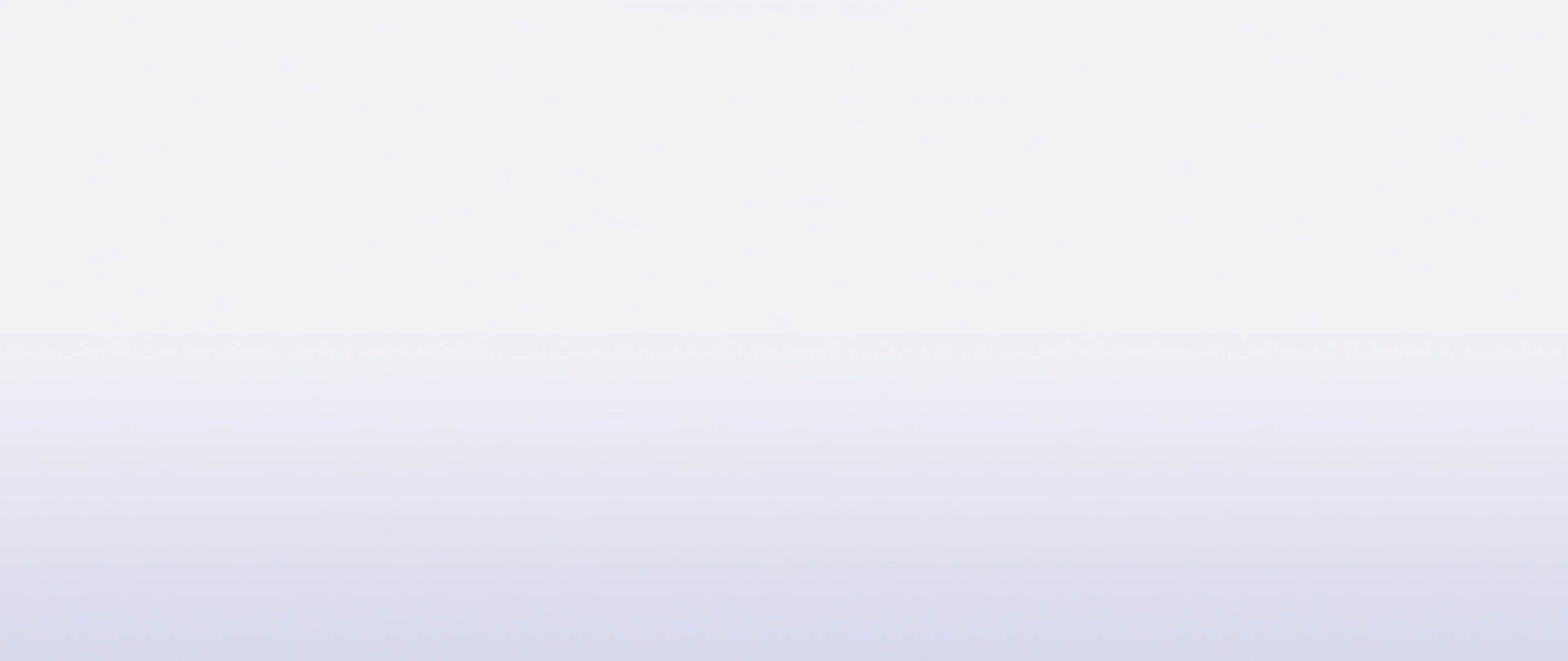 تظهر سماعة Galaxy Buds4 Pro بلون أبيض وتفتح حافظة الشحن لإظهار سماعات earbuds التي تنبثق أعلاه.