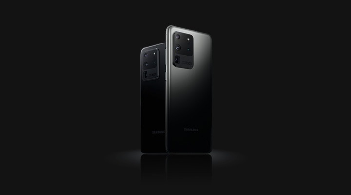 갤럭시 S20 Ultra 2개의 뒷면모습