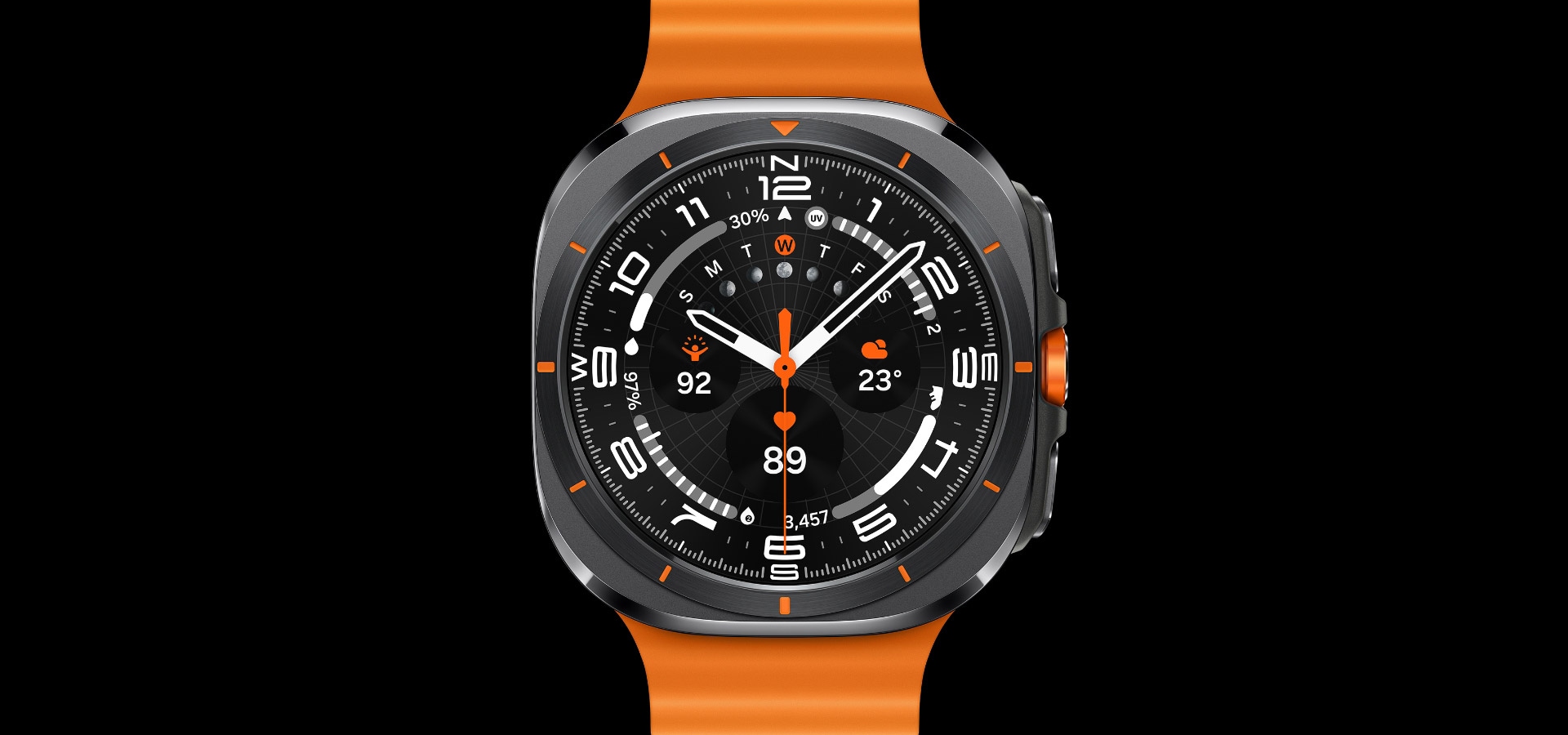 Galaxy Watch Ultra qabağa baxır.