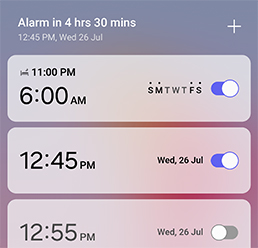 Le widget Alarme affiche une liste de préréglages d’alarme avec des curseurs d’activation et de désactivation.
