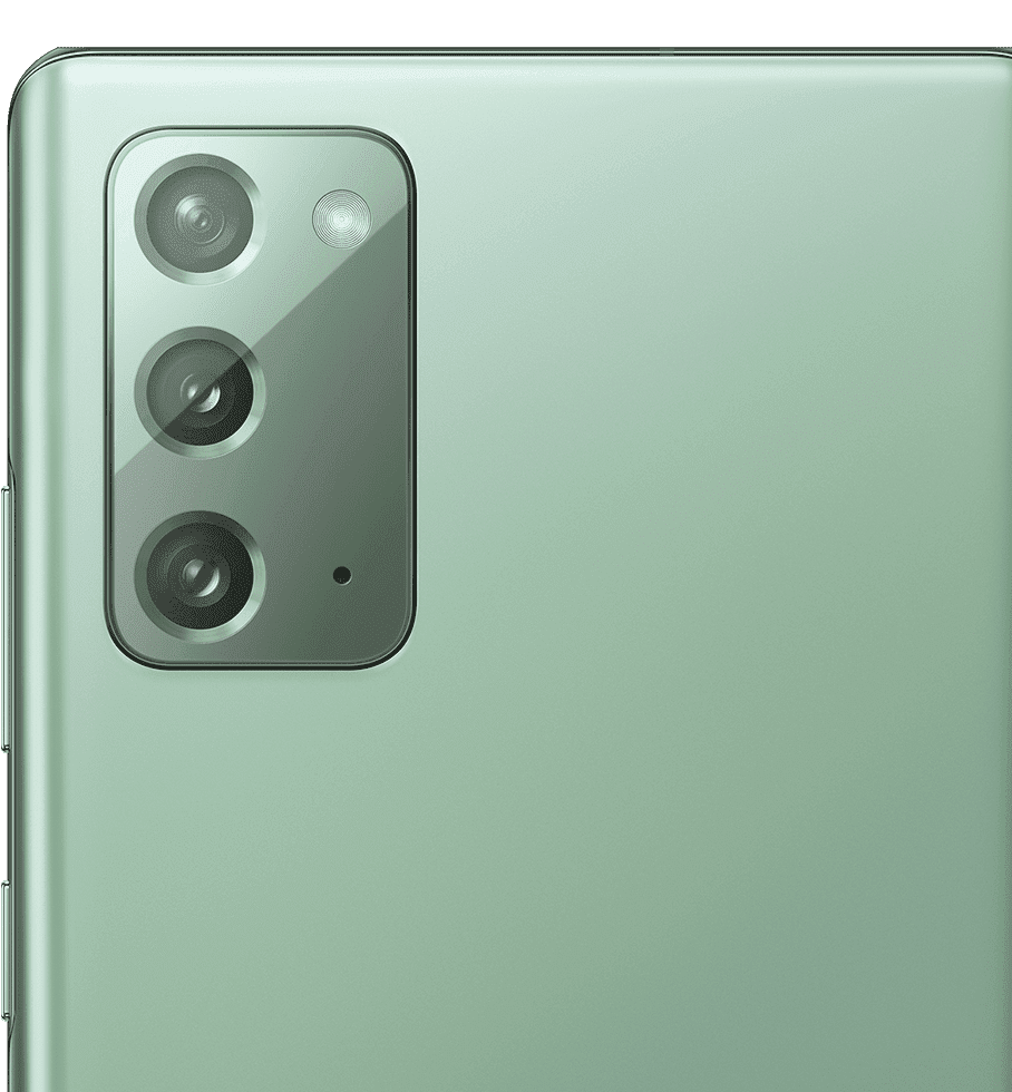 Primer plano de la cámara posterior del Galaxy Note20 en verde místico.