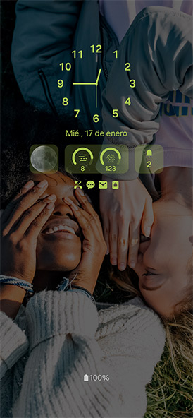 Un Always On Display con widgets de las fases lunares, la calidad del aire y la alarma.