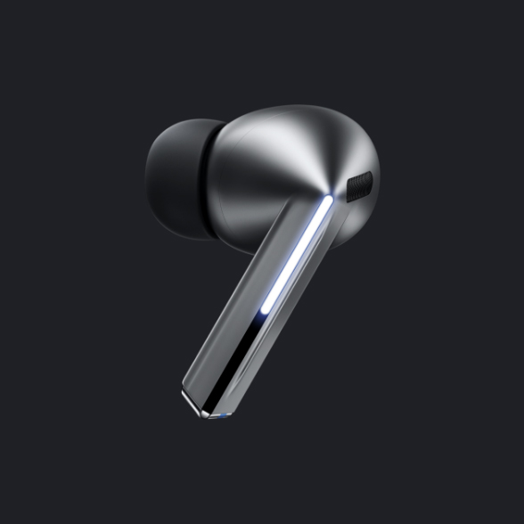 A single, Galaxy Buds3 Pro earbud in silver.