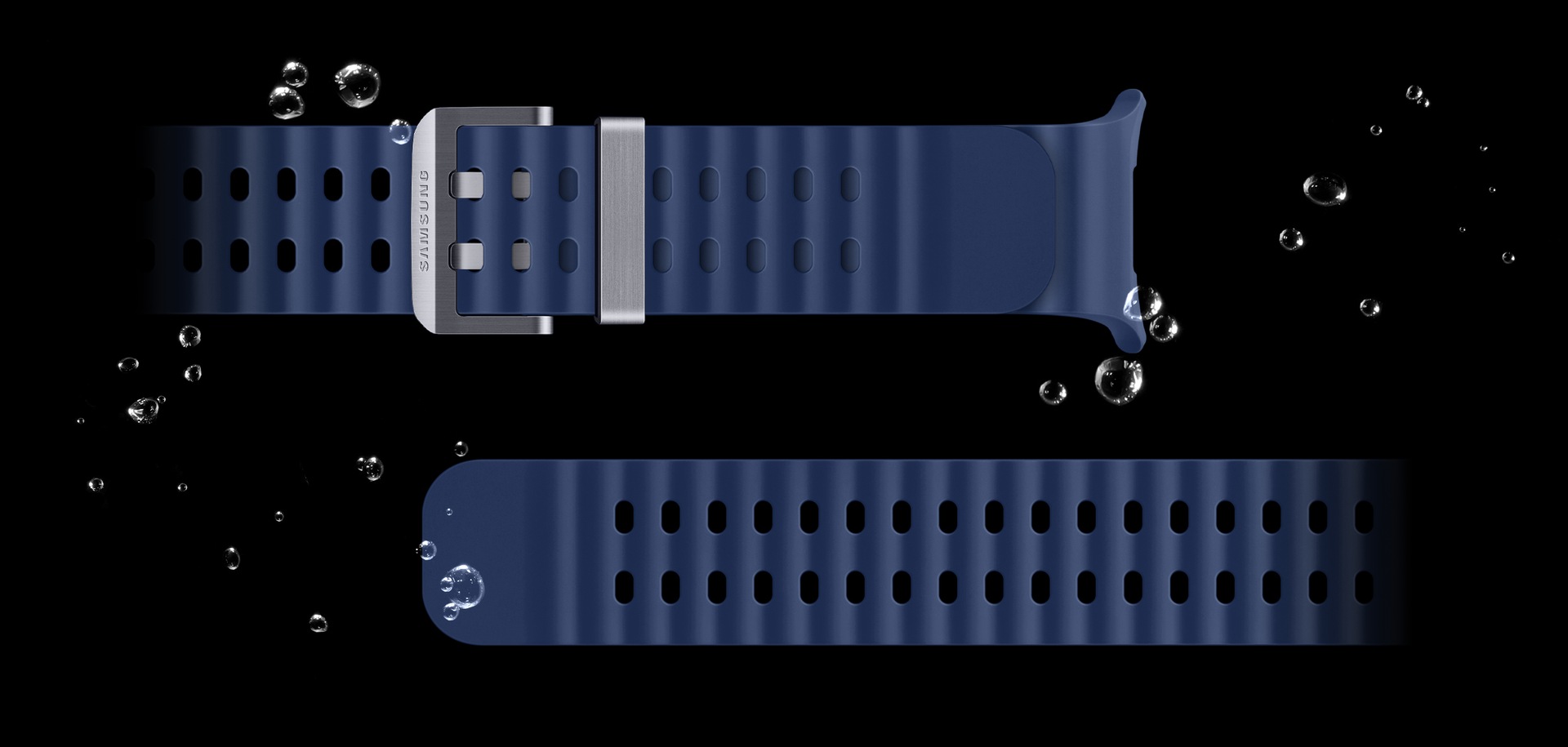 Marine Band placed horizontally with bubbles nearby to indicate the easy water-draining characteristic of the watch band.