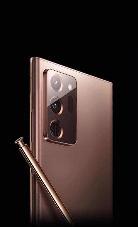 The lower half of the bronze S Pen is revealed from a black background and turns as the Galaxy Note20 Ultra in Mystic Bronze appears. Both items continue turning until the Galaxy Note20 Ultra is seen from the rear at a three-quarter angle and the bronze S Pen is leaning across the back.