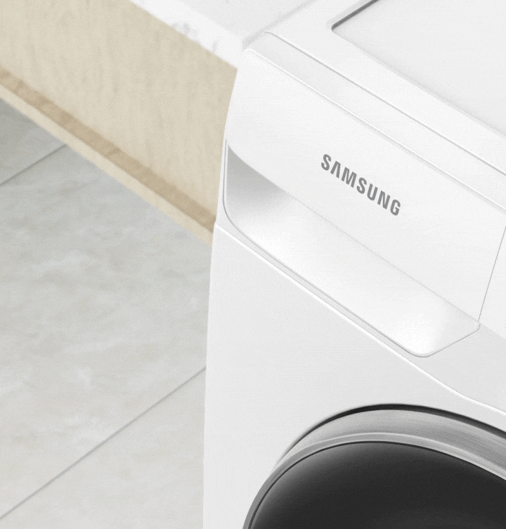The Stay clean drawer opens. Light glitter and reveals a clean inside view.