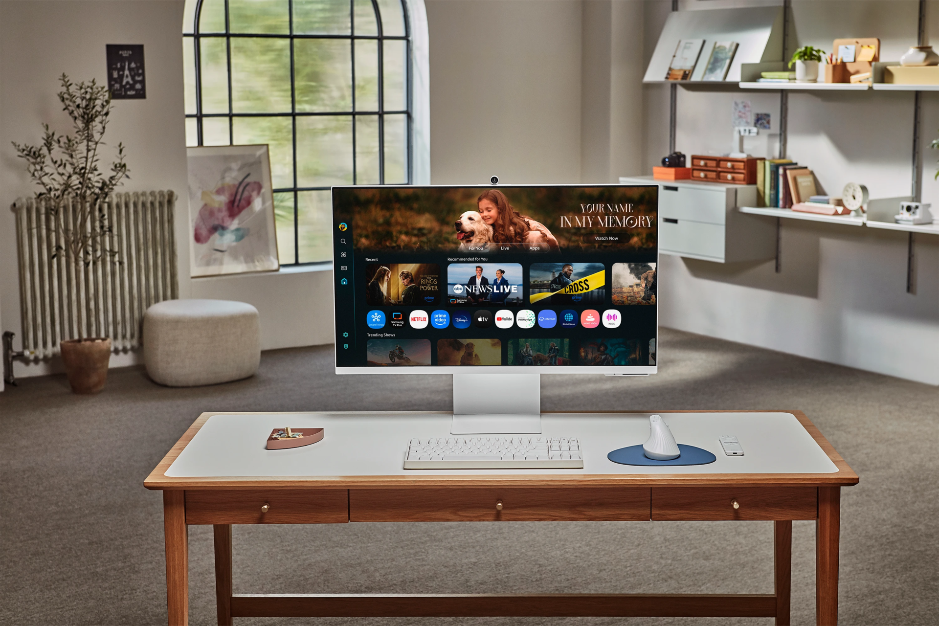 32" Smart Monitor M8 M80F UHD Warm White