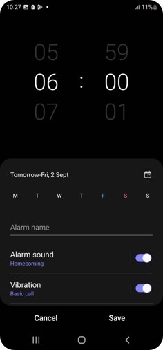 How can I create and modify alarms on my Samsung Galaxy device ...