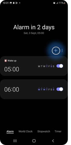 How can I create and modify alarms on my Samsung Galaxy device ...