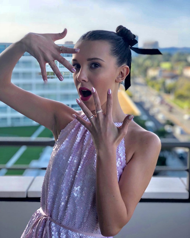 A Verdadeira Millie Bobby Brown E Uma Forca De Peso Samsung Africa