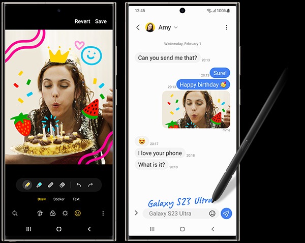 Öndən görünən iki Galaxy S23 Ultra cihazı. Biri redaktə rejimində şəklin üzərində oynaq eskizlərlə çəkilmiş şəkli göstərir. S Pen birbaşa mətn mesajı söhbətinə açıq olan ikinci cihazın ekranına yazır. Əl yazısı avtomatik olaraq mətnə ​​çevrilir.