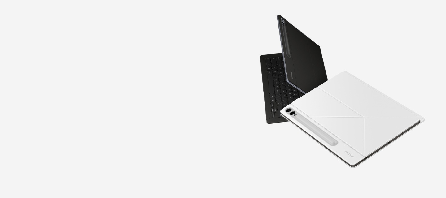 Dva uređaja serije Galaxy Tab S10, od kojih je svaki opremljen crnom tipkovnicom Book Cover i bijelom Smart Book Cover, prikazani su kako se lagano preklapaju i lebde pod različitim kutovima.