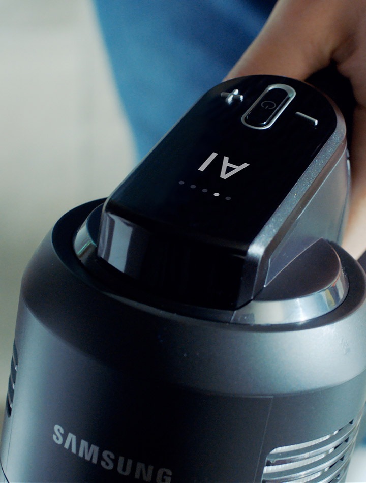 Samsung dévoile un four équipé d'une caméra pour diffuser la cuisson de son  plat sur internet