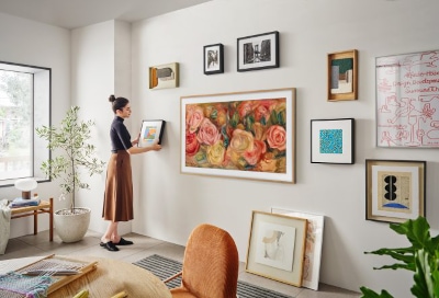 https://images.samsung.com/is/image/samsung/assets/ca/art-mode-on-your-samsung-the-frame-tv/art-mode-on-your-samsung-the-frame-tv-0.png?%24ORIGIN_PNG%24=