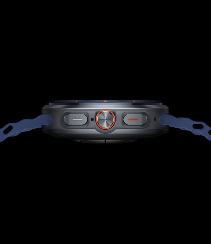 Vue latérale de la montre Galaxy Watch Ultra mettant en évidence le bouton rapide.