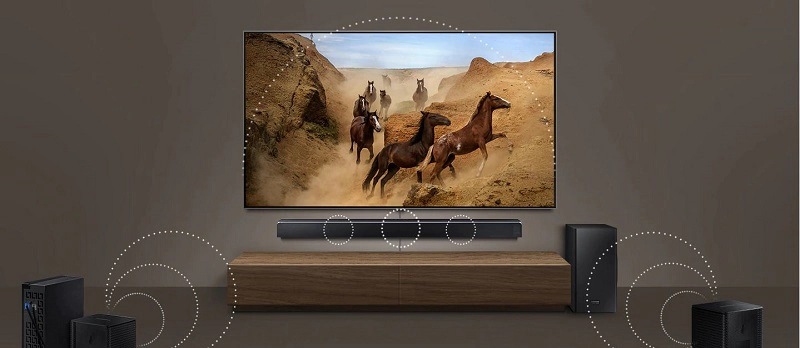 Slik kobler du en lydplanke til TV-en via et trådløst nettverk | Samsung NO