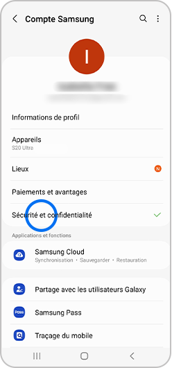 Sélection de la section Sécurité et confidentialité d'un compte Samsung sur un smartphone