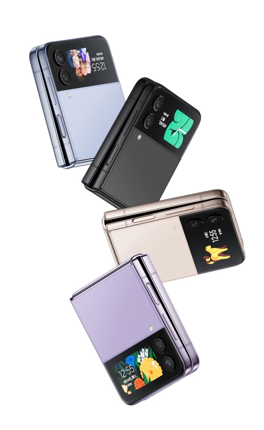 四部galaxy z flip4手机,从侧面和前盖角度来看,全部处于折叠状态.