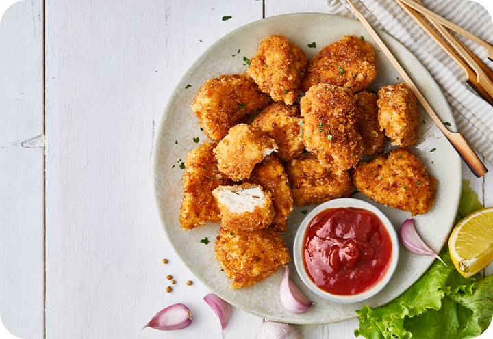 https://images.samsung.com/is/image/samsung/assets/co/explore/food-home/fish-nuggets-with-green-sauce/COM_PREVISUALIZACION_RECETA_PC_720x496.png