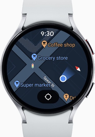 Se puede ver el Galaxy Watch6 mostrando la función GPS, mostrando la ubicación del usuario en un mapa. En segundo plano hay un mapa de estilo similar al mapa GPS que se muestra en la pantalla de observación.