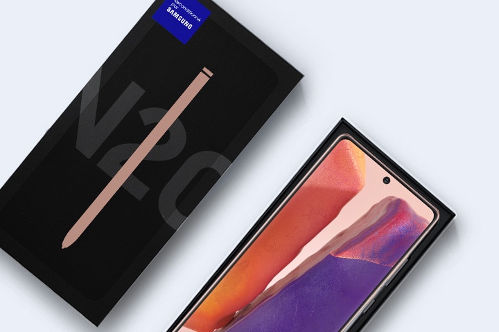 Dwa pudełka smartfonów Samsung Galaxy Note20, widoki z przodu i tyłu