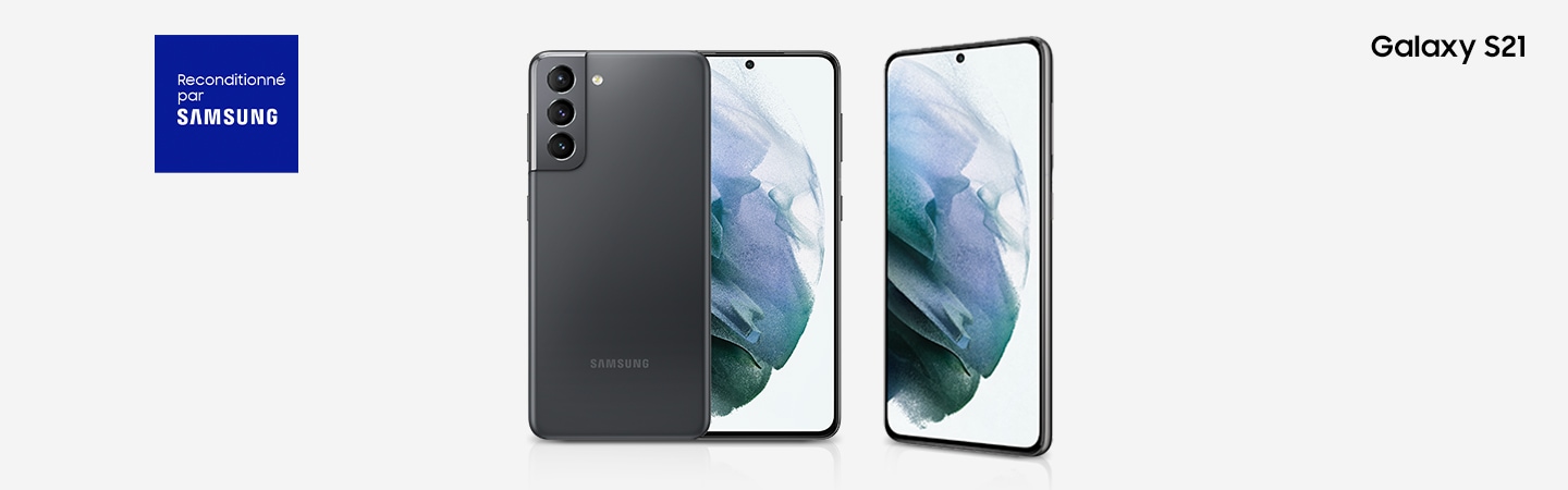 Están presentes tres teléfonos inteligentes Galaxy S21 reacondicionados por Samsung, uno se ve desde atrás, otro desde el frente y el tercer lado. Está escrito 