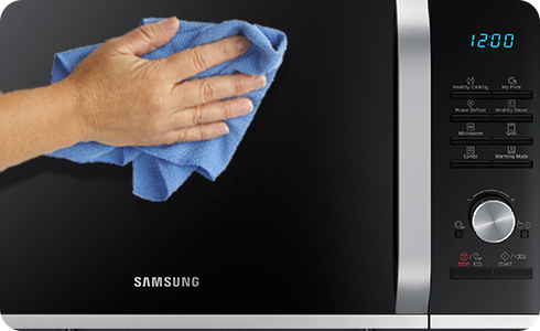 Comment nettoyer mon four à micro-ondes Samsung ?