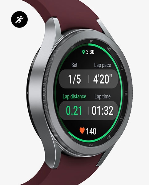La Galaxy Watch4 Classic affiche les informations relatives à l'entraînement, telles que le numéro de série, le temps au tour, la distance au tour, l'allure au tour et la fréquence cardiaque.