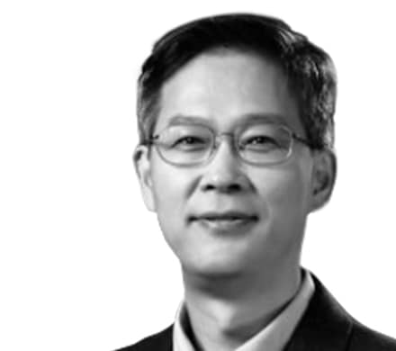 Profile image of Jung-Bae Lee, President & Head of Memory
