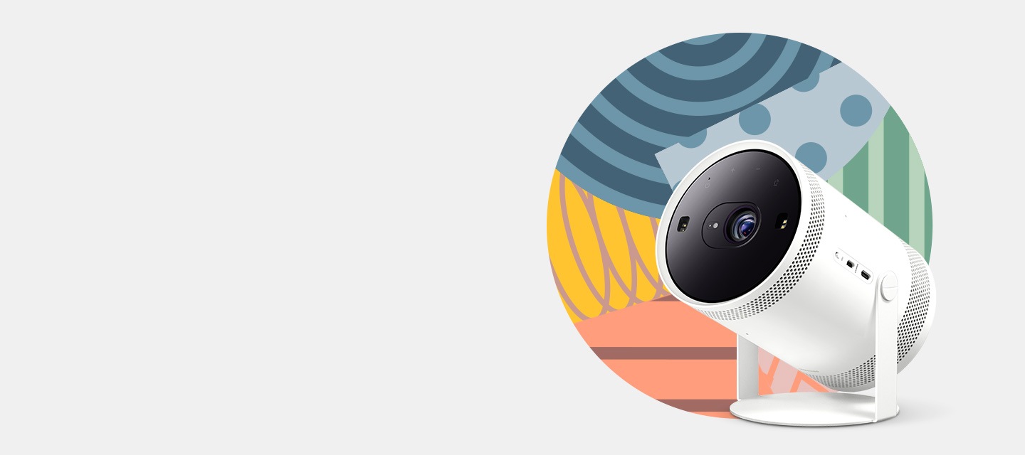 The Freestyle je nagnjen pod tričetrtinskim kotom s pisanim vzorčastim ozadjem.