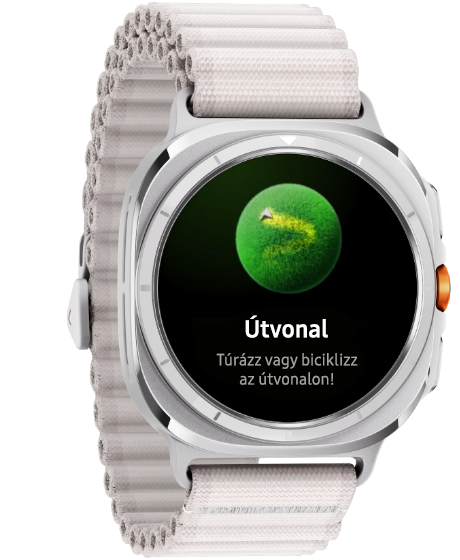A Galaxy Watch Ultra az Útvonalkövetés funkciót jeleníti meg a képernyőn és az "Útvonalkövetés" szöveg, valamint a logó látható.